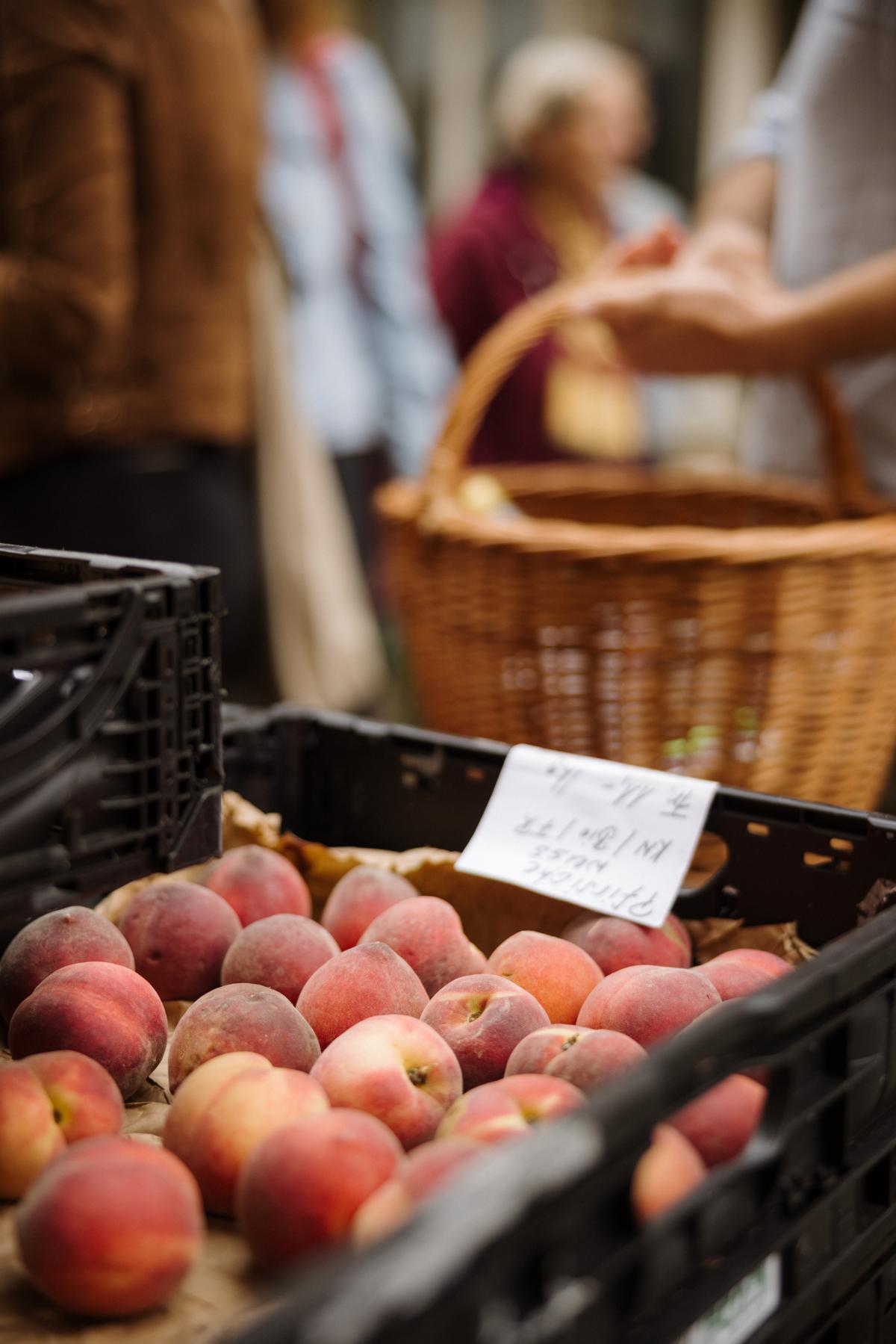 Der Bio Marché ist das grösste Schweizer Bio-Festival – mit riesigem Bio-Verkaufsmarkt, Bio-Festwirtschaften, Musik und Strassenkunst, Streichelzoo und vielem mehr. Jedes Jahr im Juni in Zofingen CH.